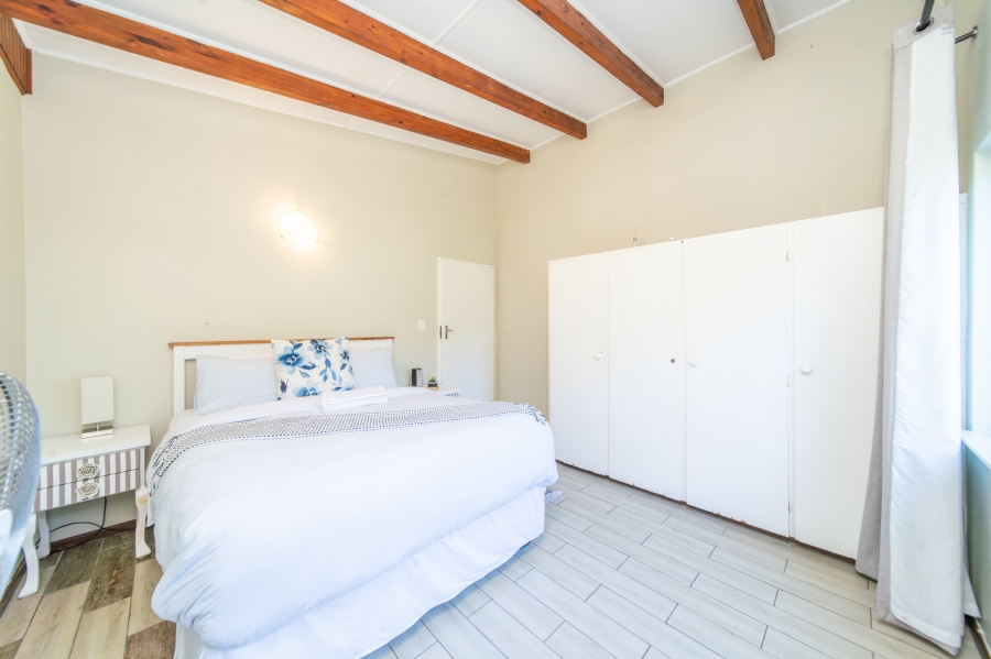 4 Bedroom Property for Sale in Bonza Bay Eastern Cape